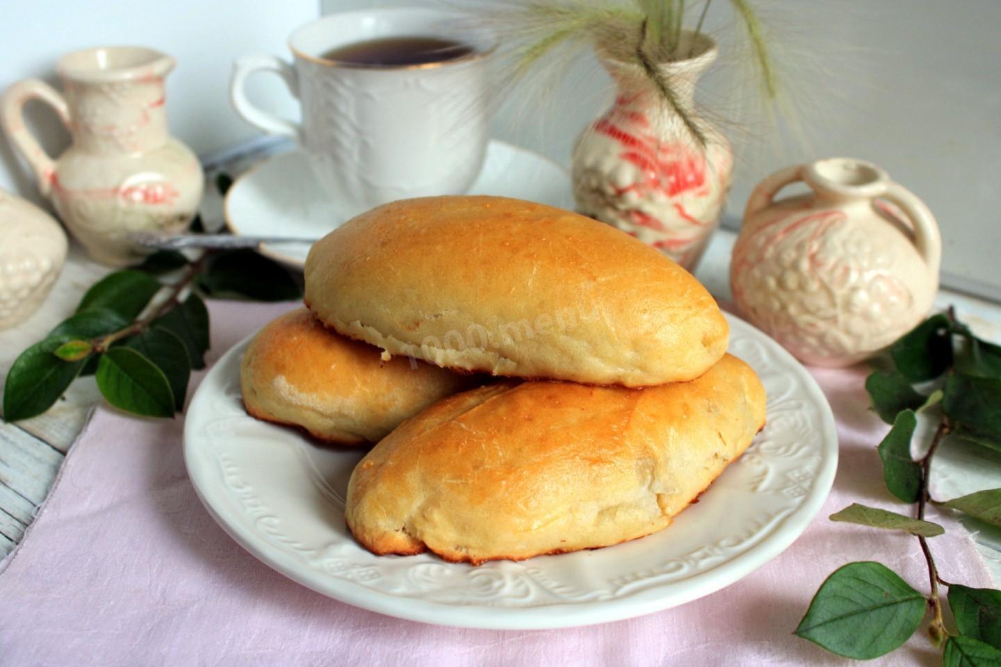 Морковные пирожки. Пирожок с яйцом и желтком.