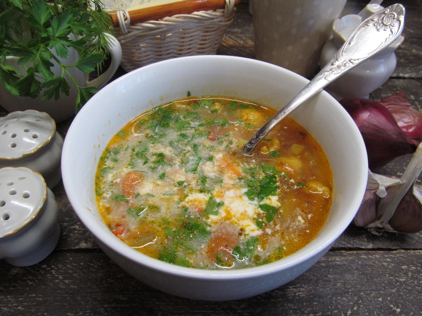 Рецепт супа из цветной капусты постный. Фасолевый суп с капустой. Постный суп с фасолью. Суп с фасолью и рисом. Фасолевый суп с рисом.