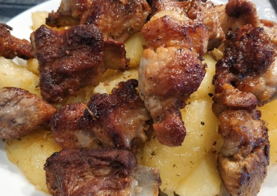 Жаркое с свиными ребрами