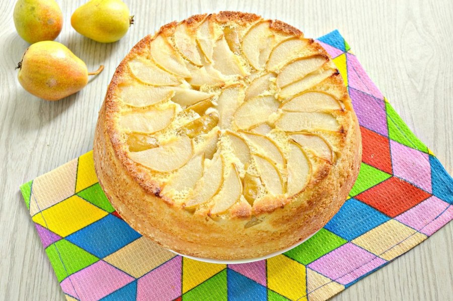 Шарлотка с яблоками
