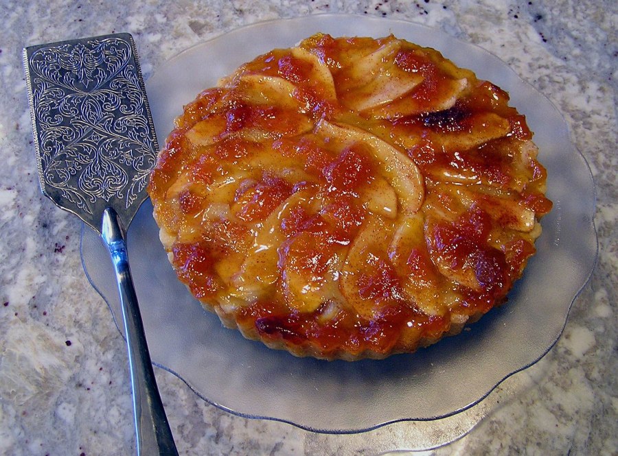 Яблочный пирог шарлотка