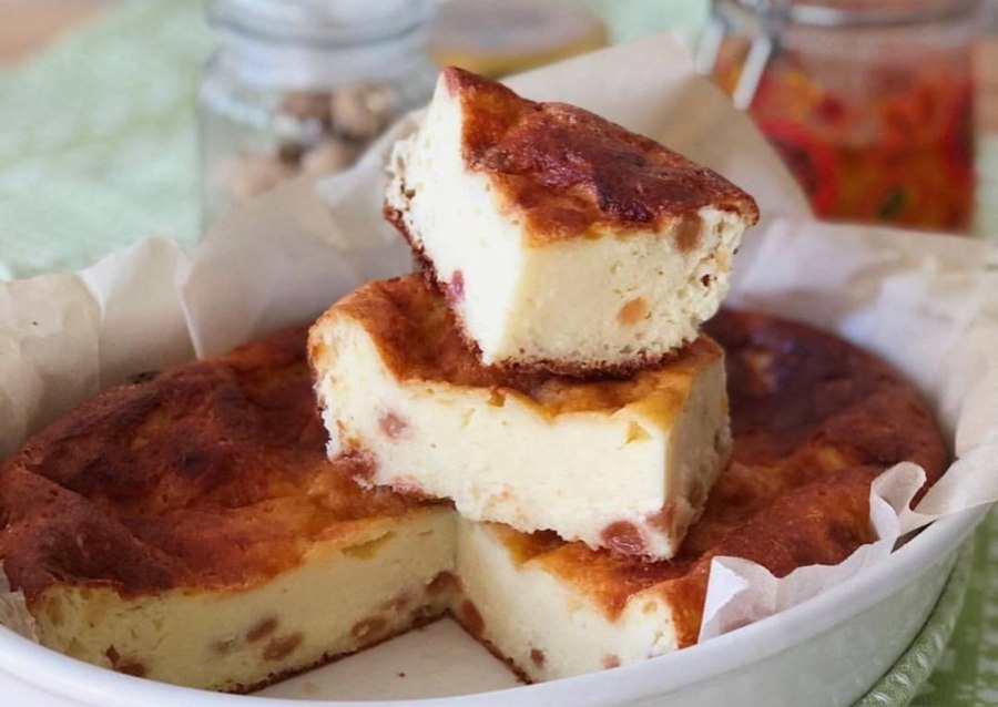 Творожная запеканка с курагой