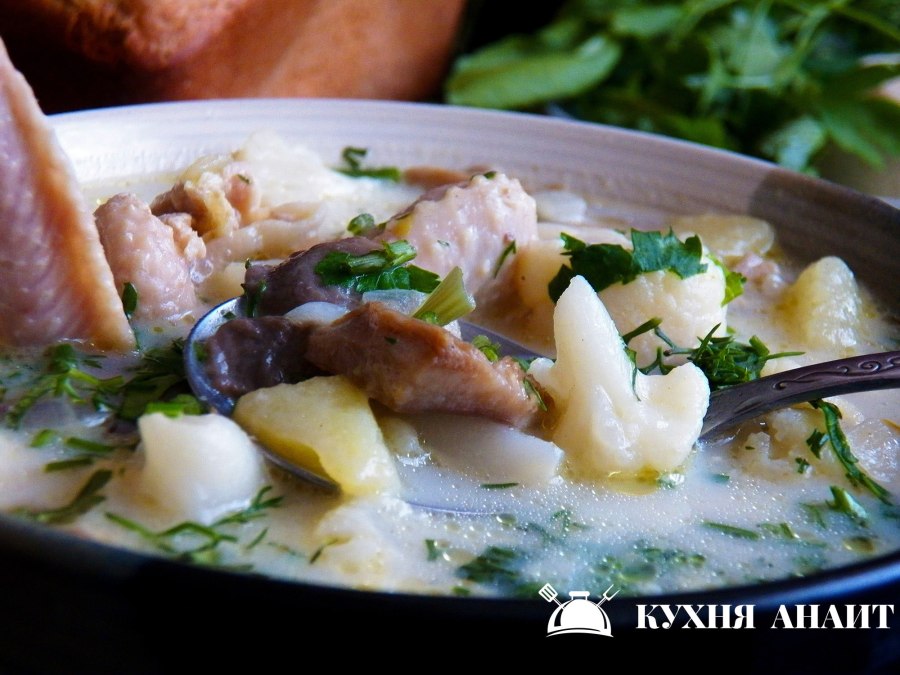Л5гкий супчик с клёцками