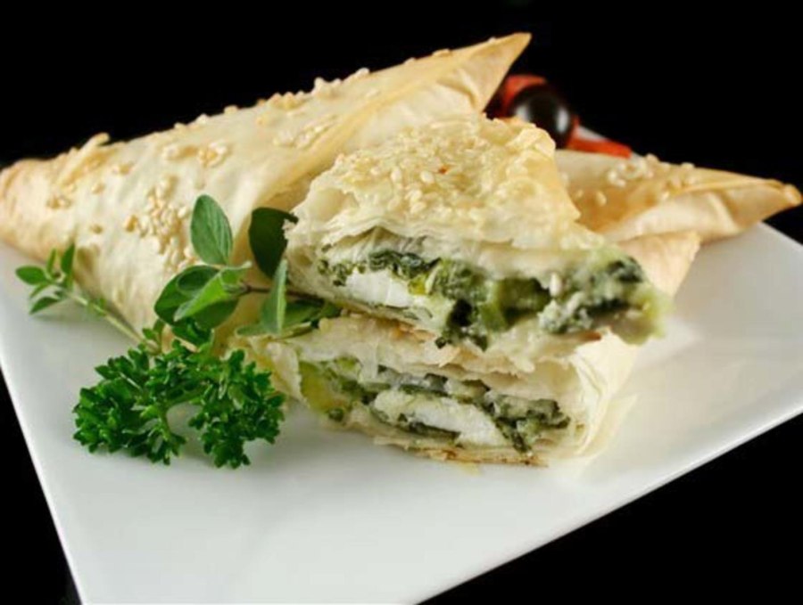 Лаваш с крабовыми палочками и сыром помидорами