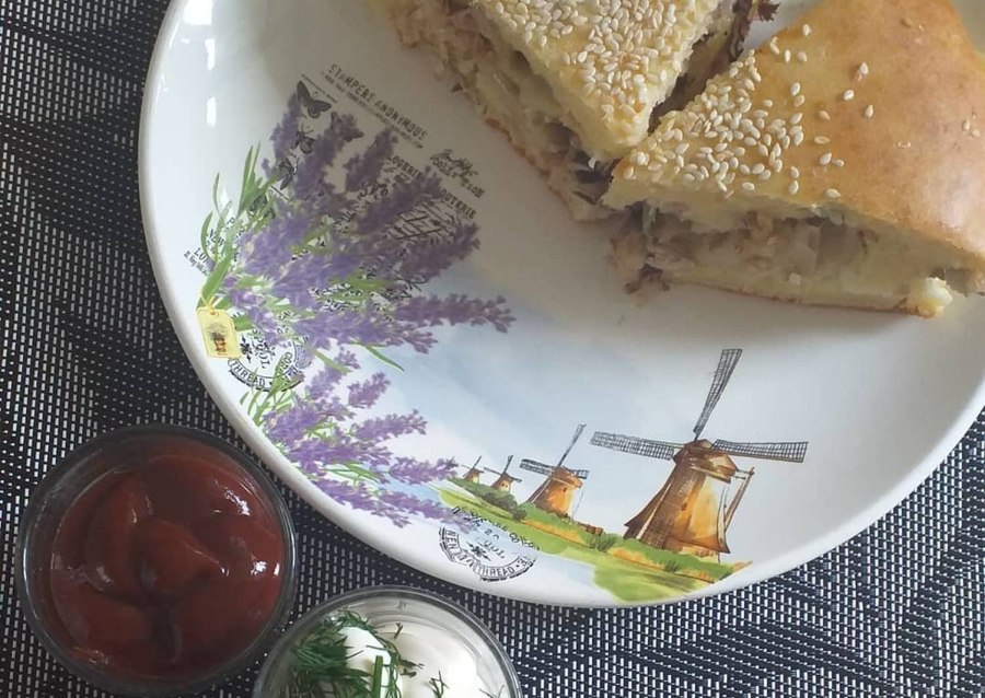 Расстегаи с рисом и мясом