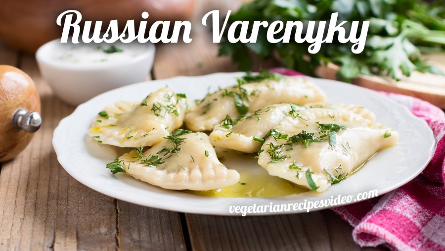 Вареники с творогом и зеленью