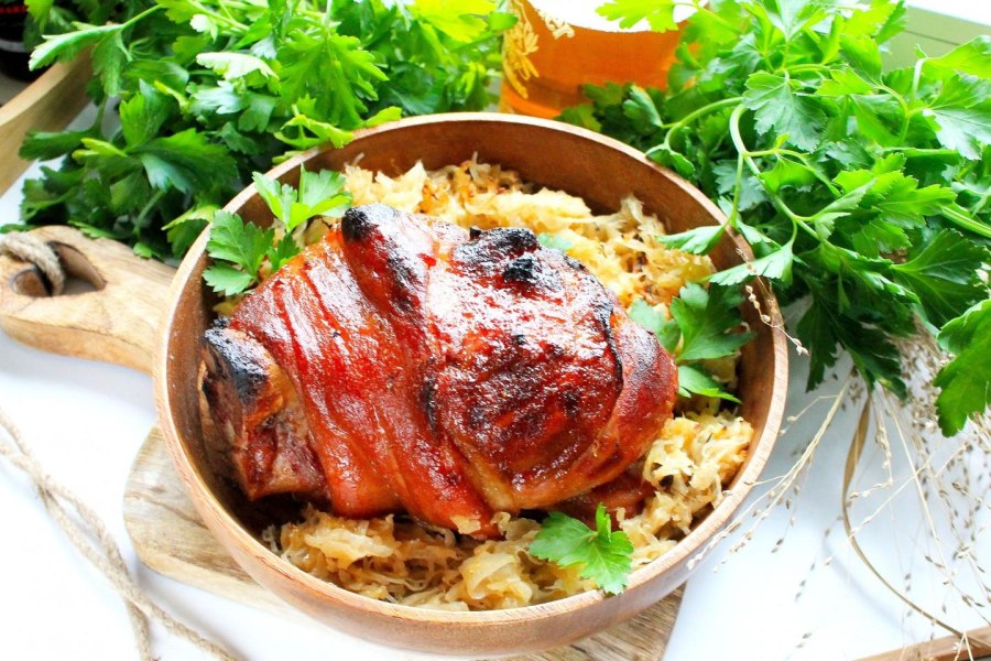 Свиная рулька (Schweinshaxe)