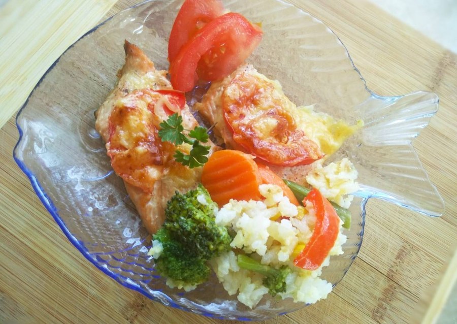 Лосось с картофелем