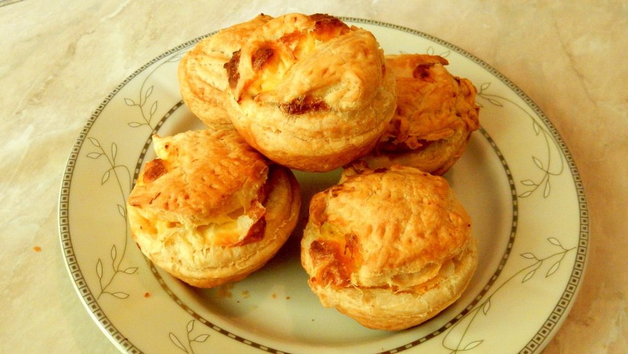 Булочки с творогом и сыром