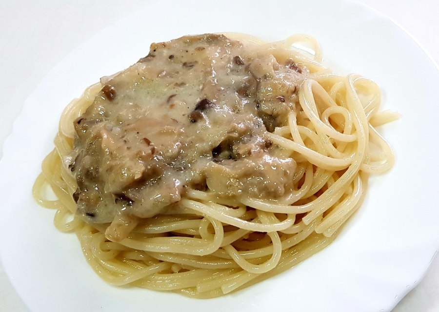 Макароны с фаршем и кукурузой