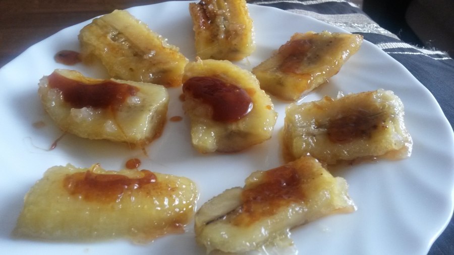 Десерт с карамелизированным бананом