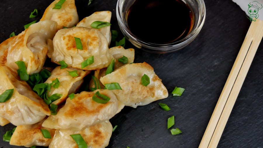 Гёдза с мясом