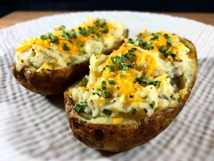 Картофель с грибами и сыром