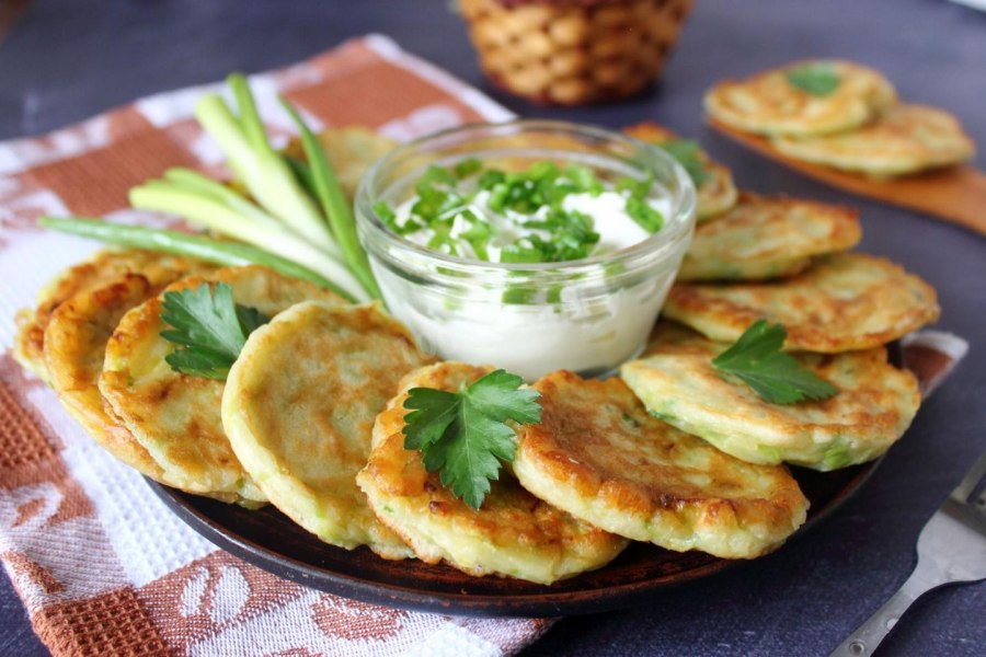 Кабачковые оладьи на пару