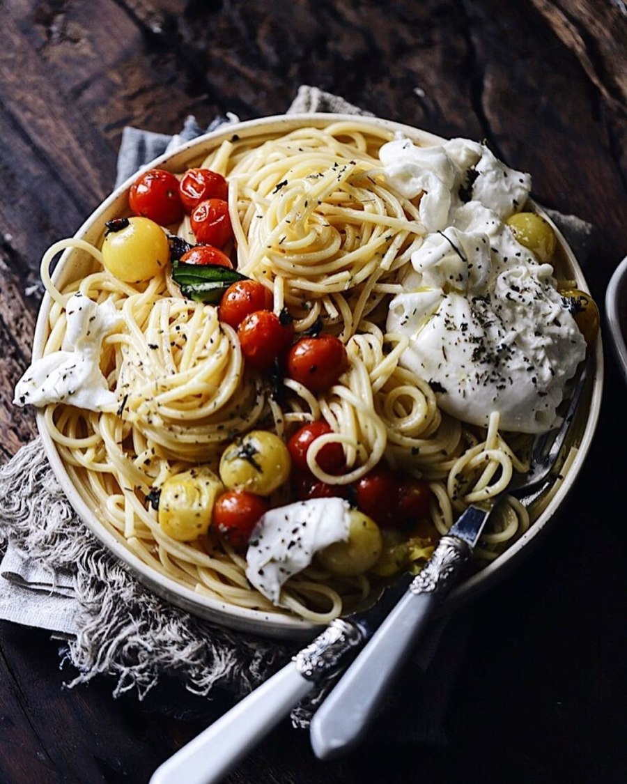 Макароны лапки