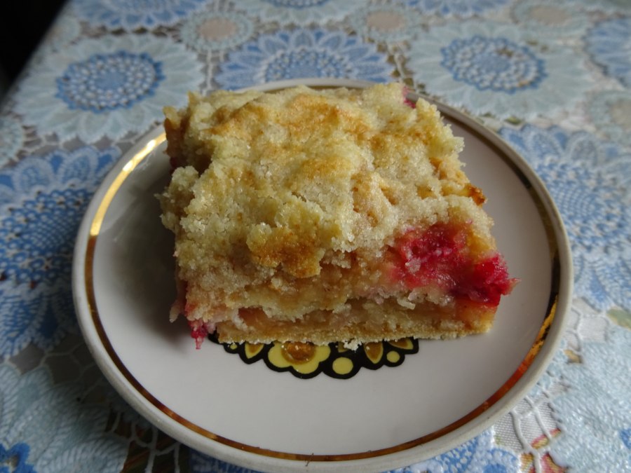 Наспыной яблочный пирог сяблоками