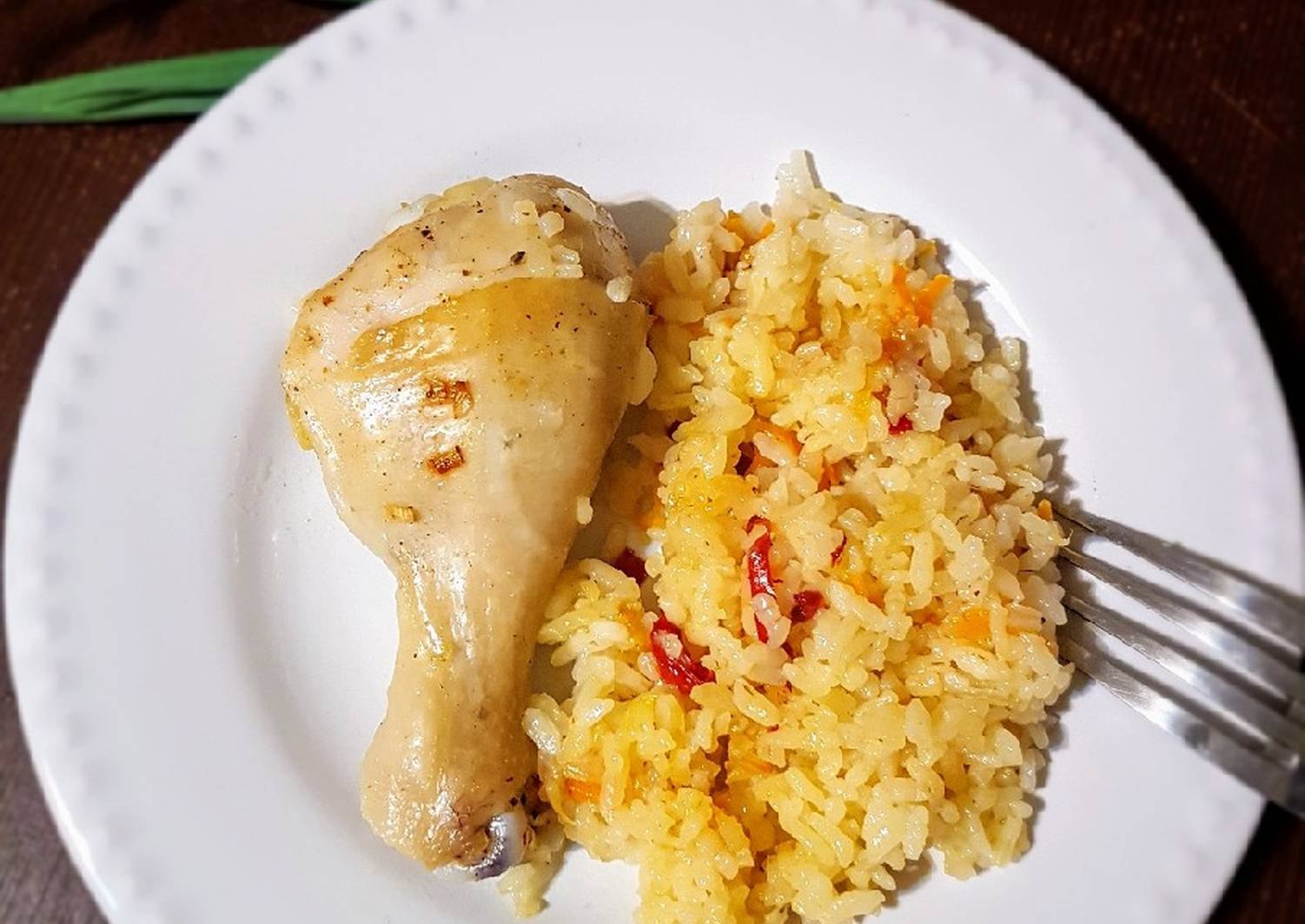 Куриная голень с рисом