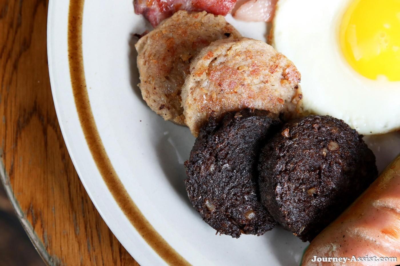 White pudding. Белый пудинг. Ирландский пудинг. Черный пудинг. Ирландская колбаса.