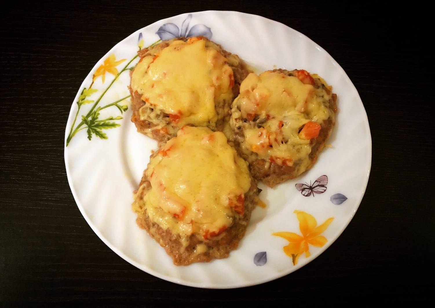 Гнезда с грибами и сыром. Гнездышки из фарша. Мясные гнезда. Гнездышки из фарша в духовке. Гнёзда из фарша в духовке.