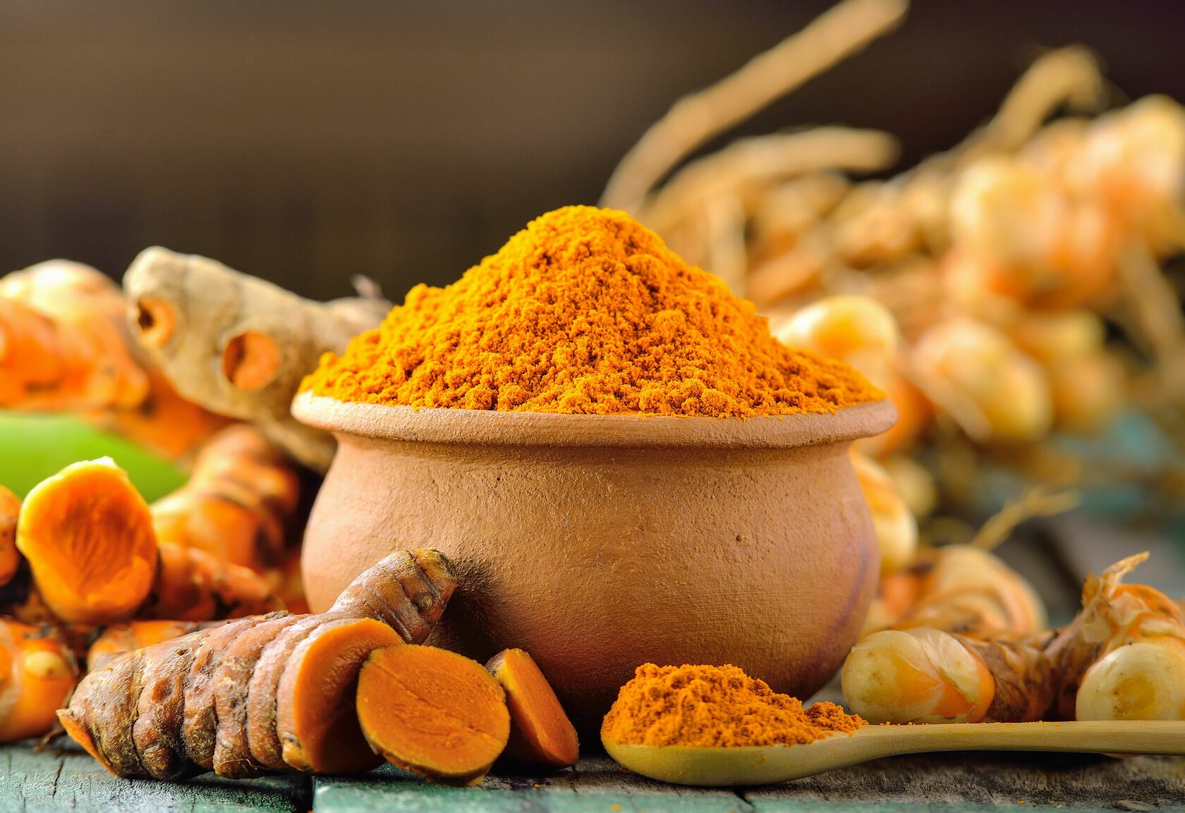 Turmeric 和 curcumin 的 区别