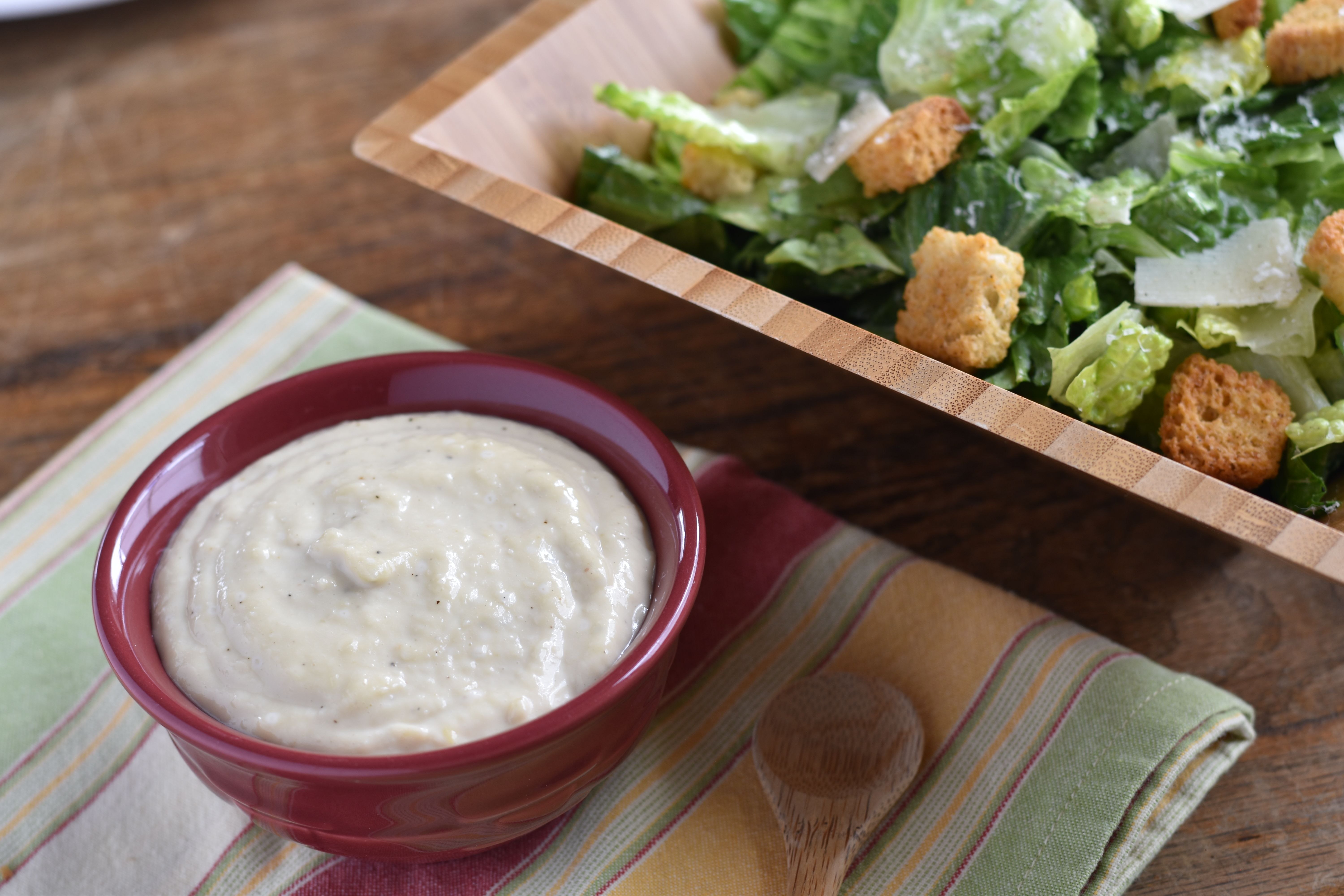 Пп соус для цезаря. Дрессинг Цезарь. Цезарь соус Colorado. Caesar Salad Dressing. Соус для салата Цезарь.