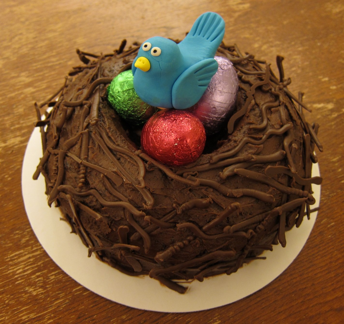 Гнездо из шоколада. Торт гнездо. Пасхальный торт. Шоколадное гнездо на торт.