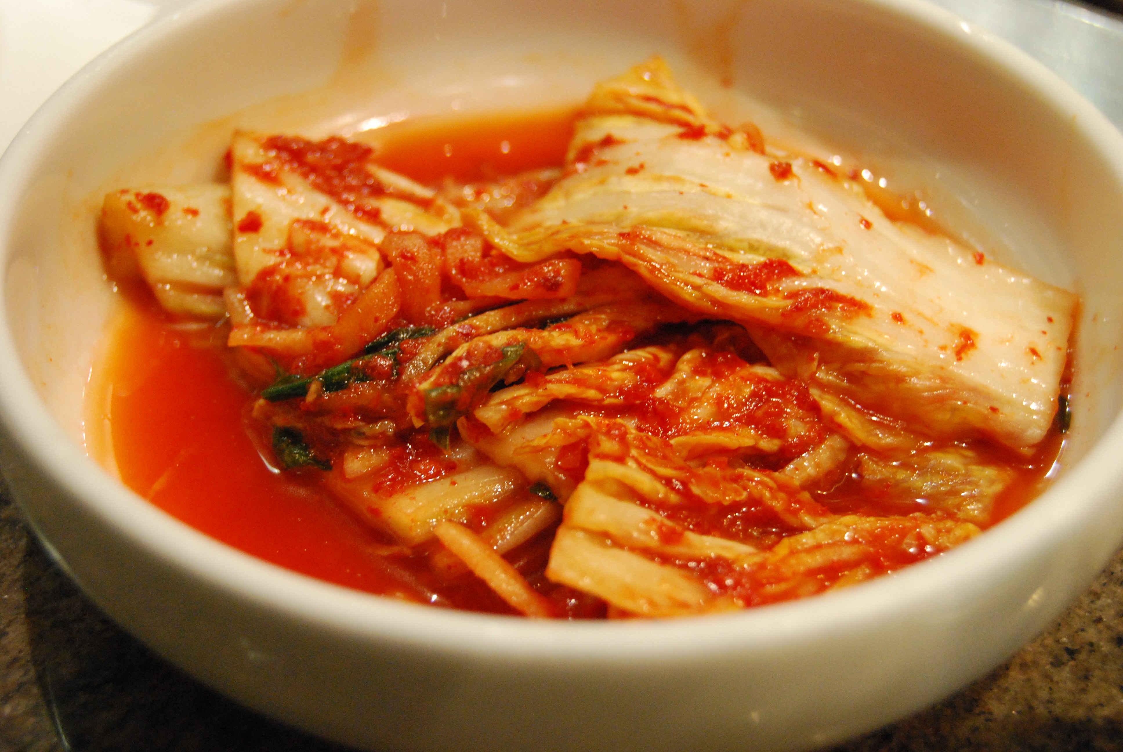 Капуста по корейски с мясом рецепт. Кимчхи. Кимчи корейский. Кимчхи корейская кухня. Кимчи покумбап.