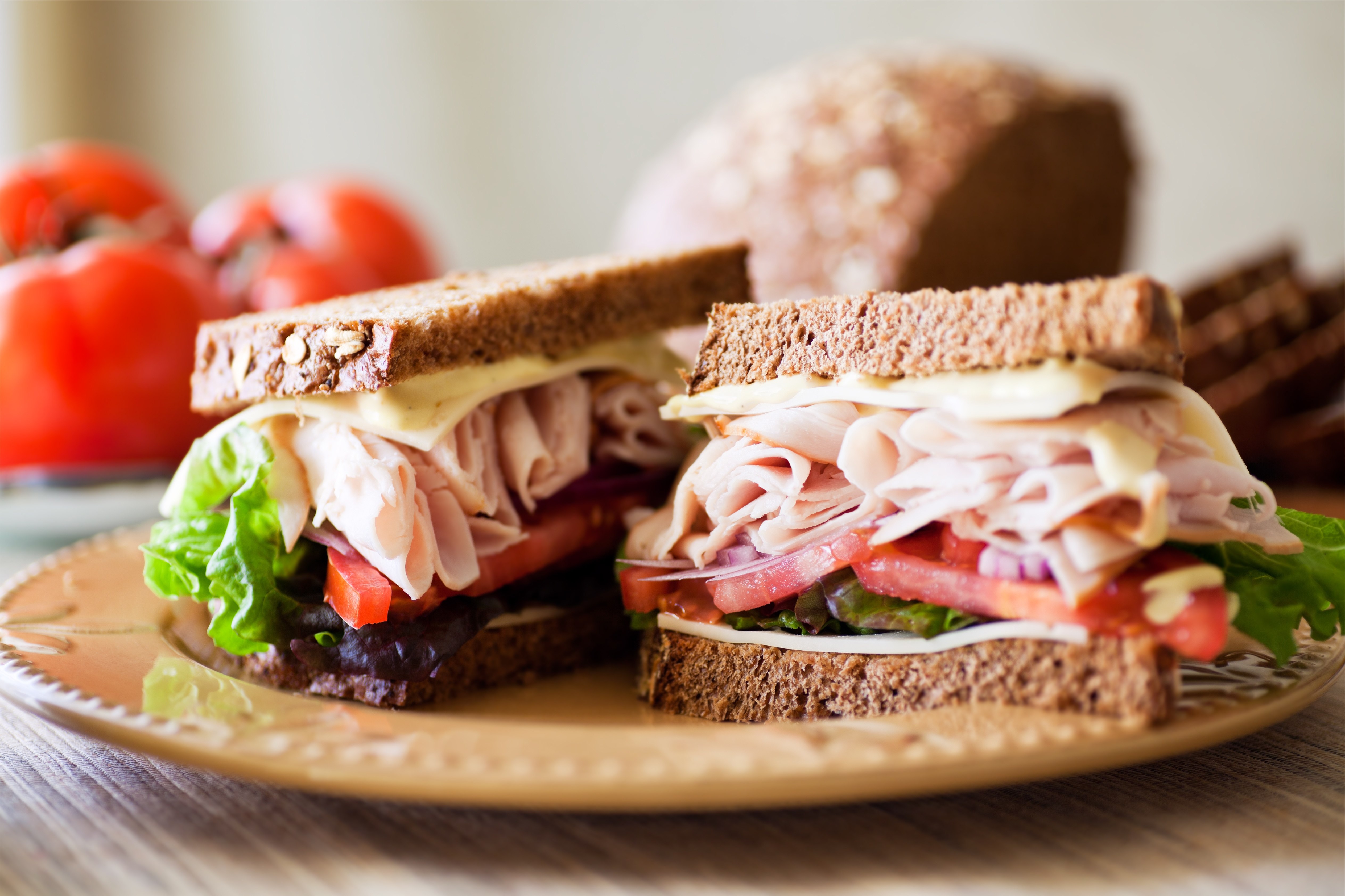 Sandwiches. Многослойные бутерброды. Мясные бутерброды. Сэндвич с мясом. Бутерброд с мясным ассорти.