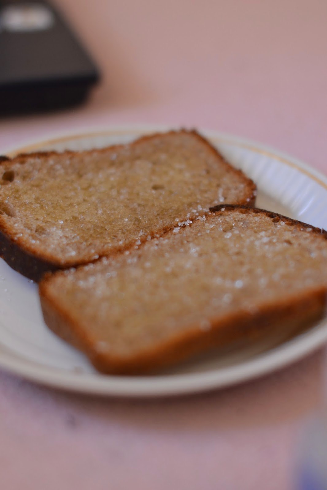 Хлеб с маслом и сахаром