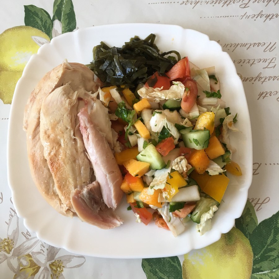 Куриная грудь с овощами