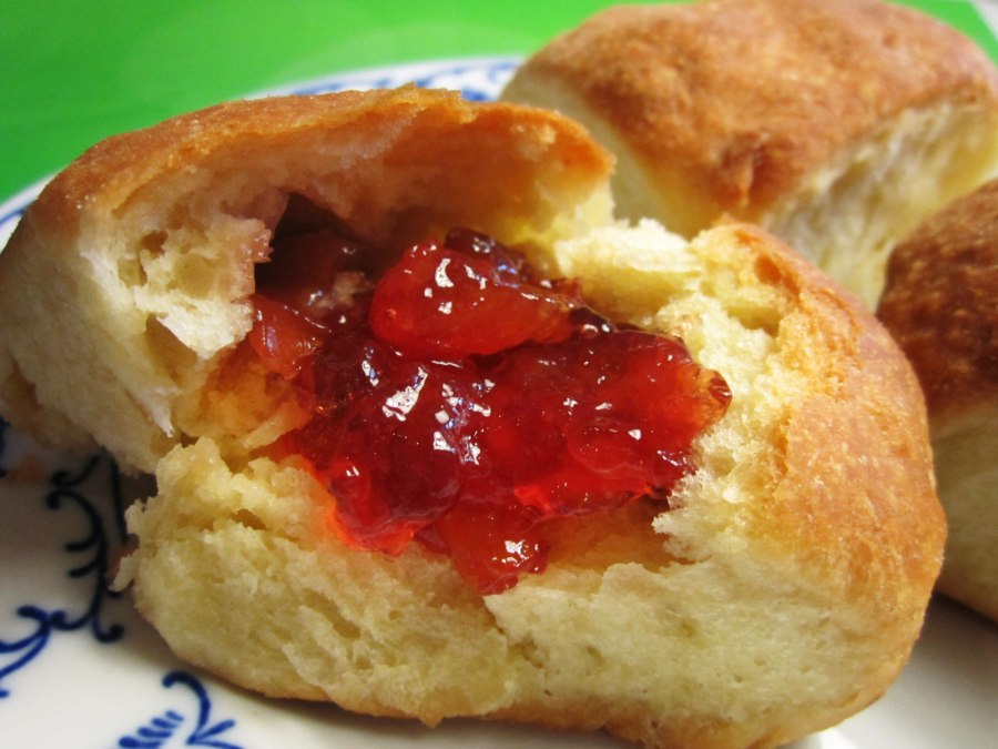Булочки с джемом