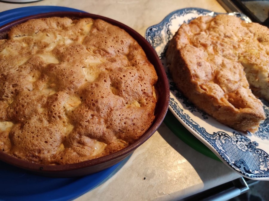 Продукты для шарлотки с яблоками