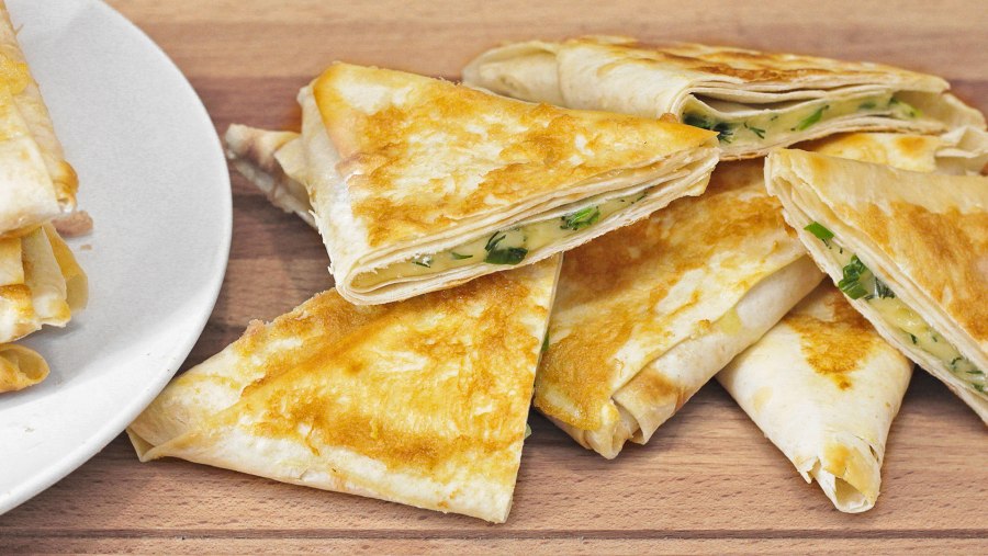 Сырный пирог из лаваша