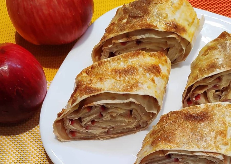 Рулет из лаваша с ветчиной и сыром