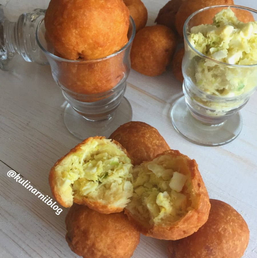 Пирожки с капустой и яйцом жареные