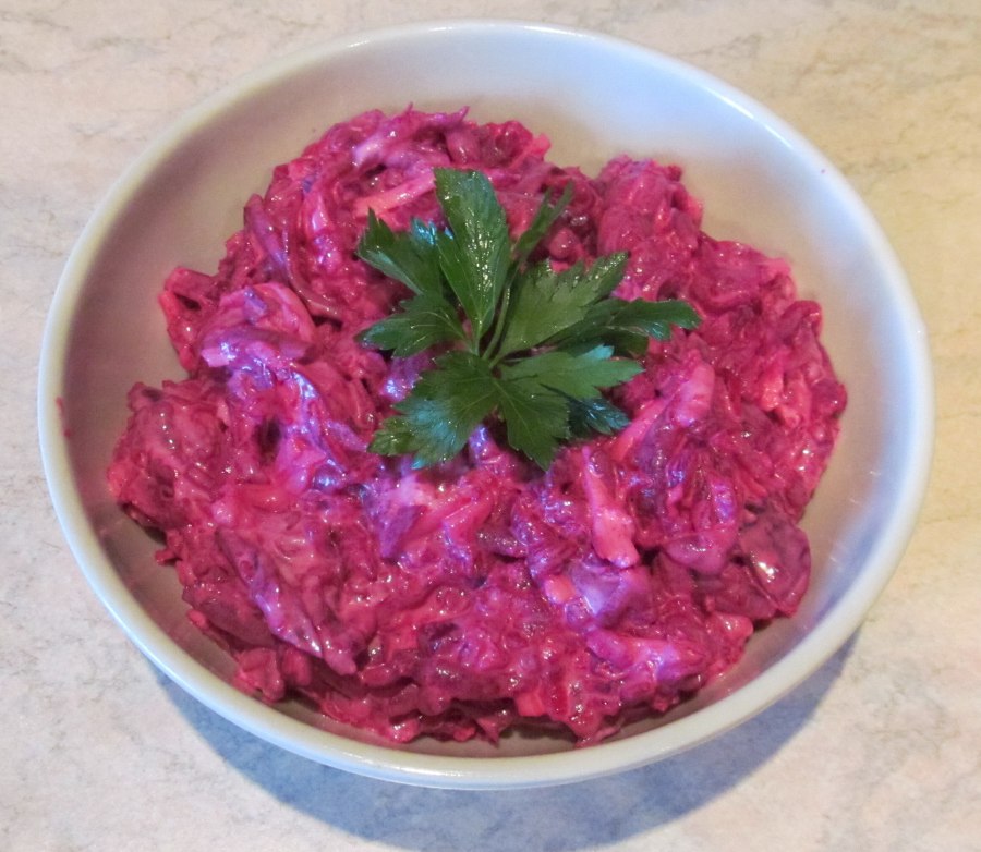Свёкла с черносливом и грецкими орехами