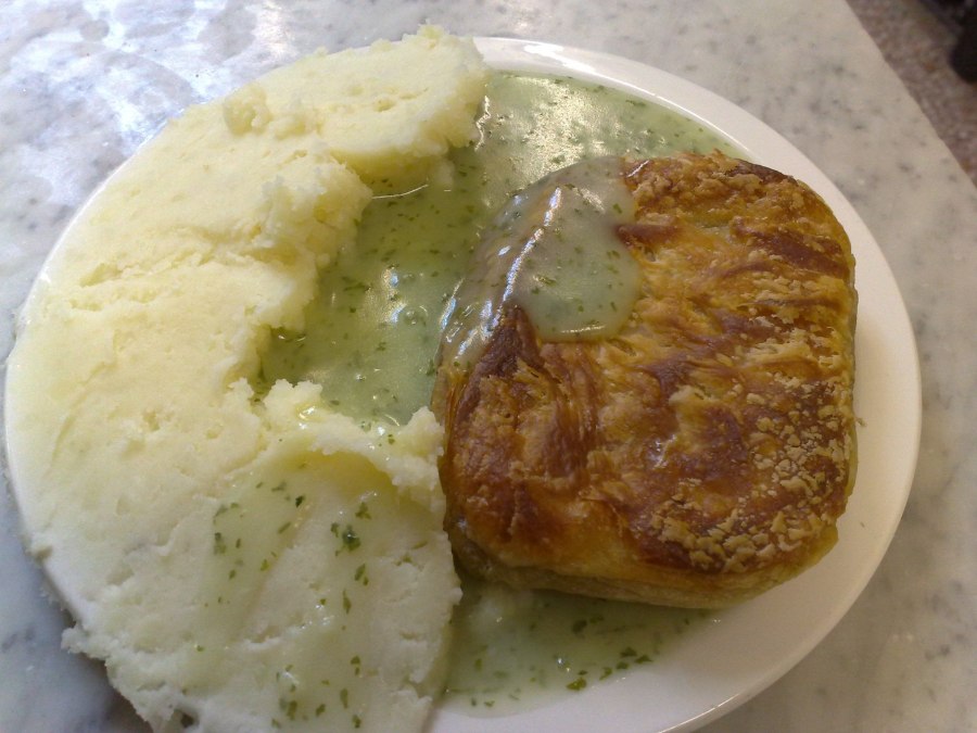 Pie and Mash with parsley Liquor