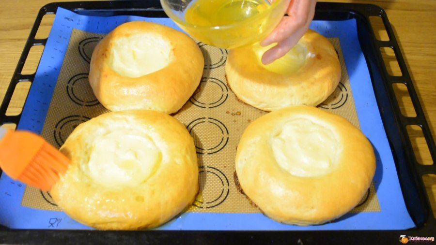 Булочки с лимонным заварным кремом