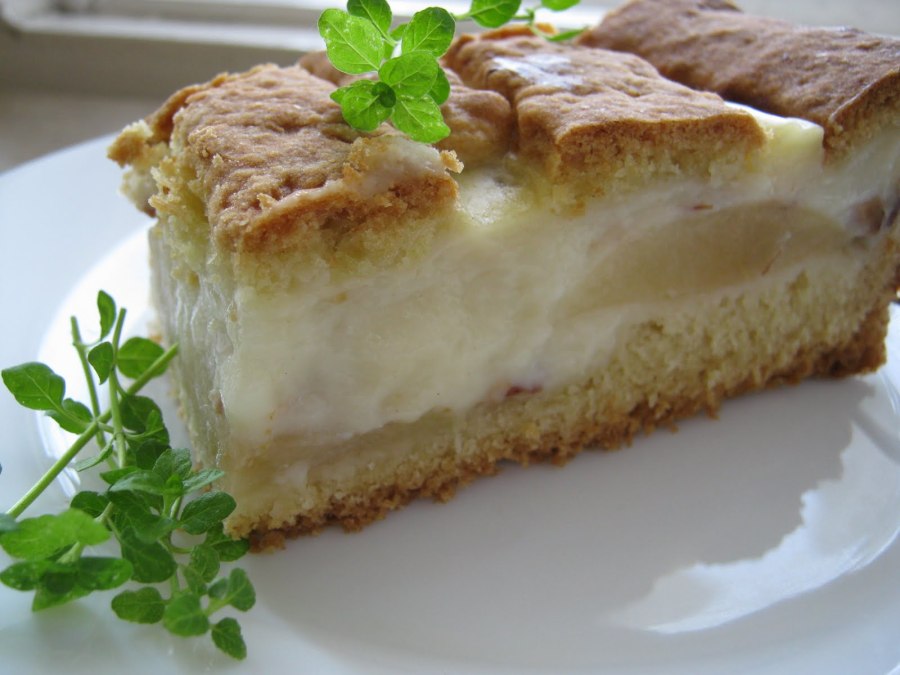 Яблочный пирог с кремом