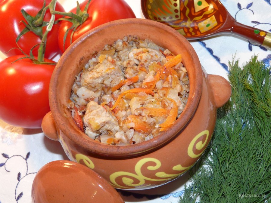 Гречка по-купечески в горшочках