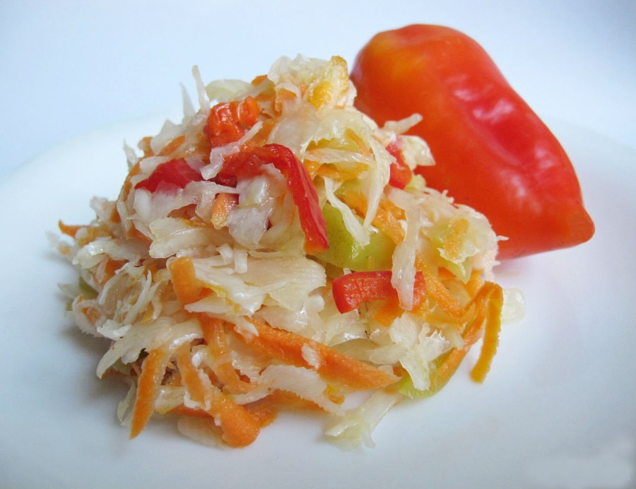 Квашеная капуста с болгарским перцем