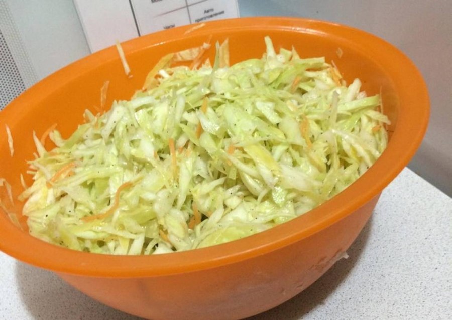 Салат из капусты с уксусом