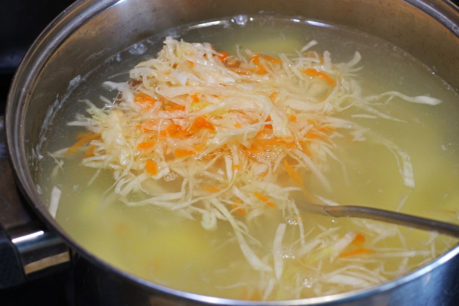 Капуста тушеная со свининой