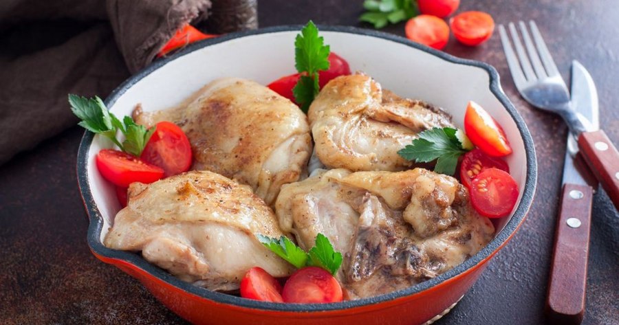 Жареная курица бедрышки