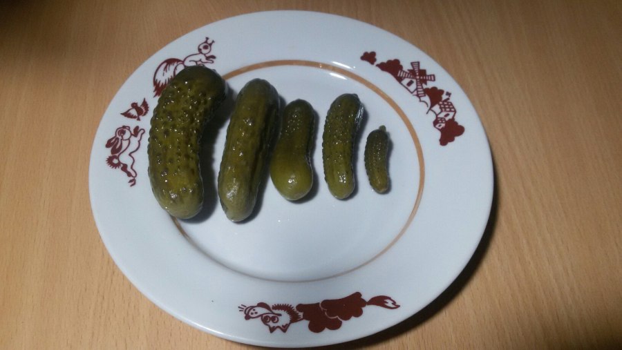 Оливки с корнишонами