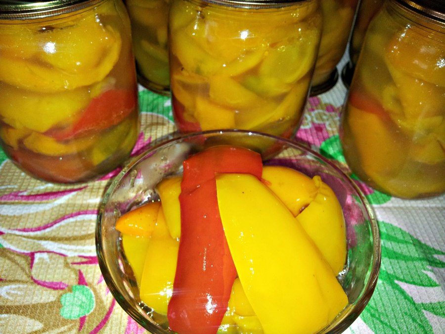 Маринованный болгарский перец