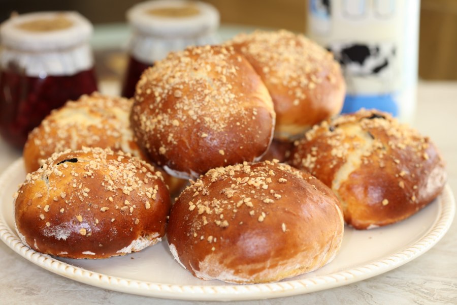 Булочки с орехами
