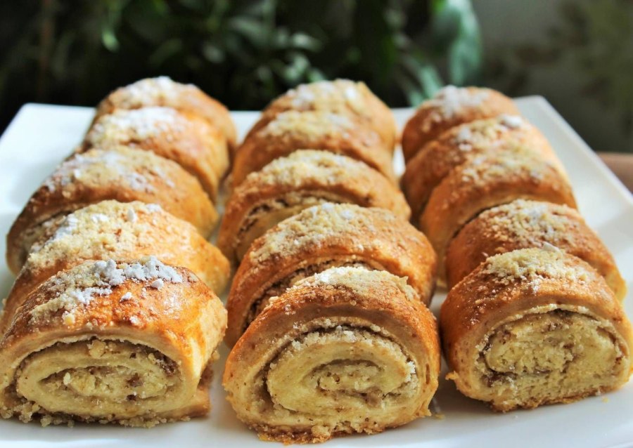 Печеночные рулетики