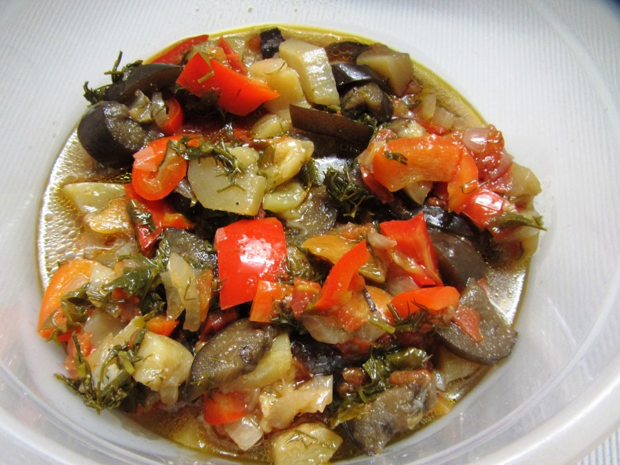 Овощное рагу с баклажанами и кабачками
