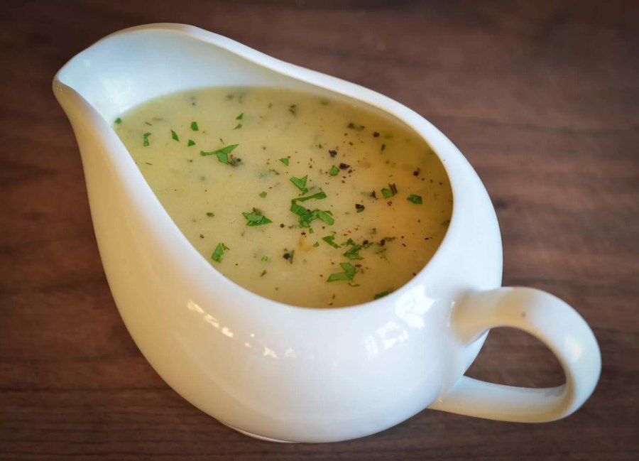 Мясо с томатной подливкой